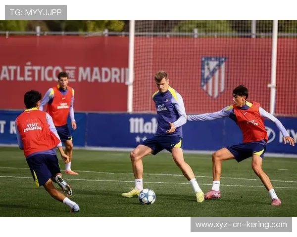 球场“铁血防线”：那些最难攻破的后防组合，铁血防守